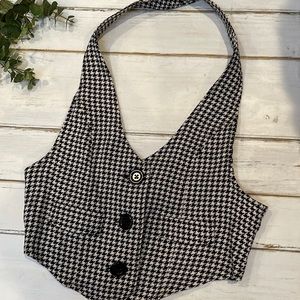 ❤️5 for 25❤️ Black and White Print Vest/ M
